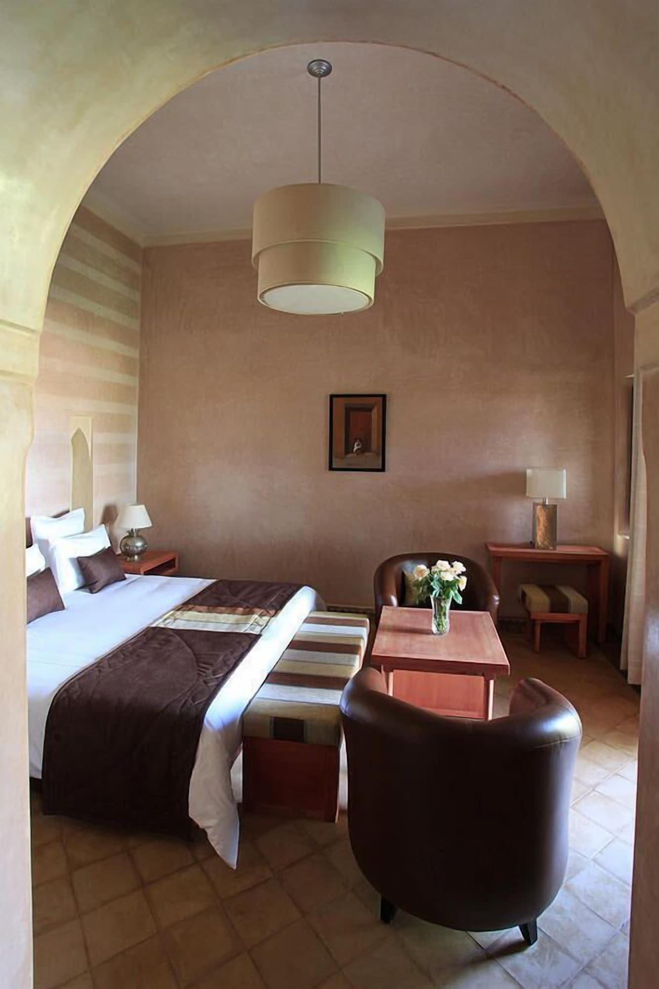 Hotel Dar Layyina Chwiter Esterno foto